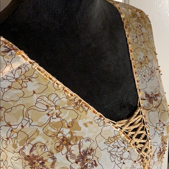 Violet Claire sheer tunic with crystals at neck - Picture 4 of 7